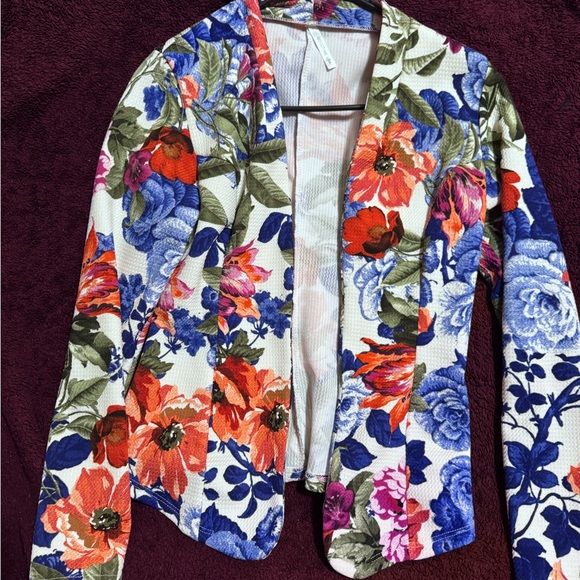 Goodtime brand. Multicolor floral set. - Picture 2 of 6